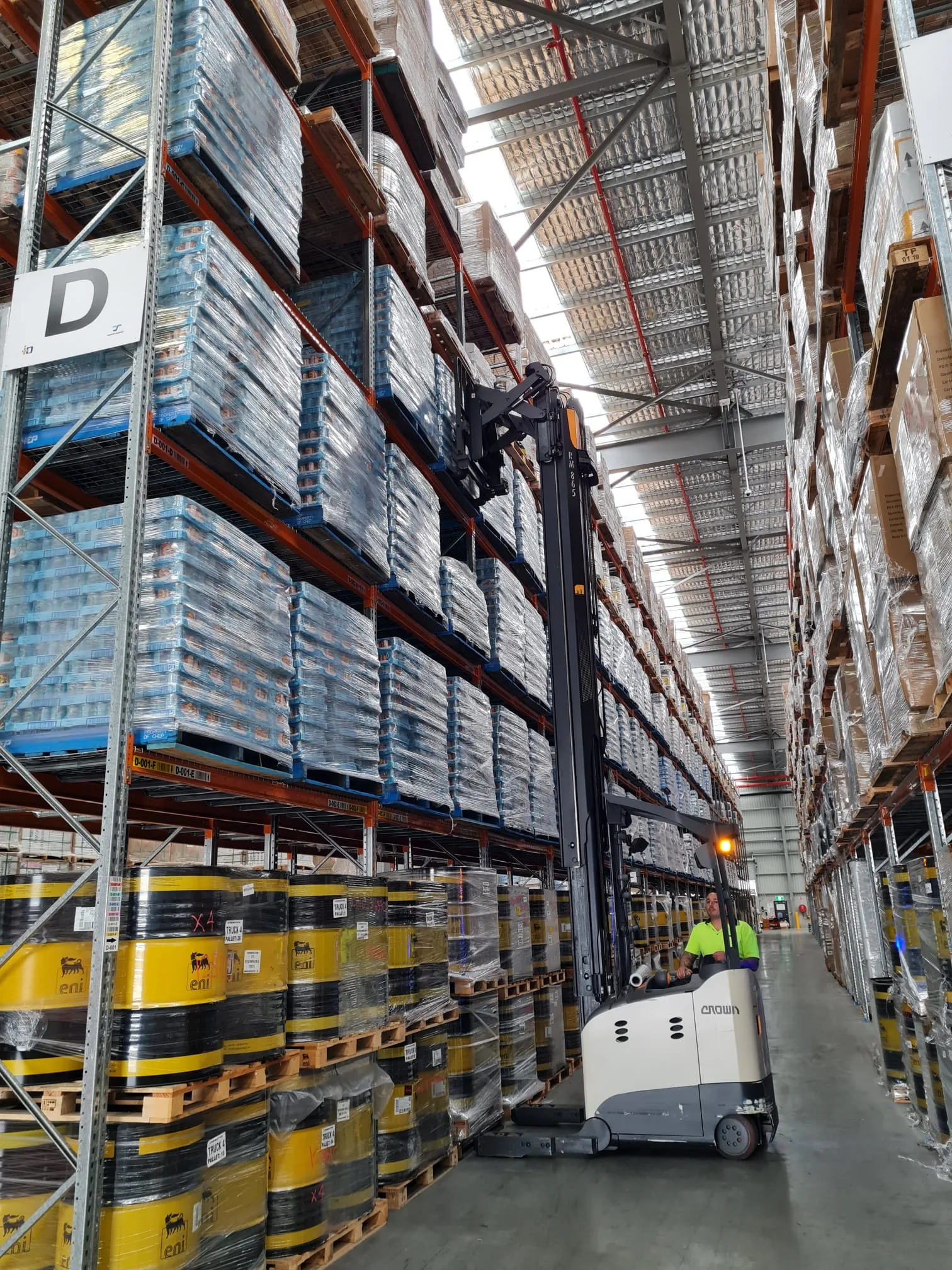 STM3PL Seatram Logistics Group warehouse reach truck operator