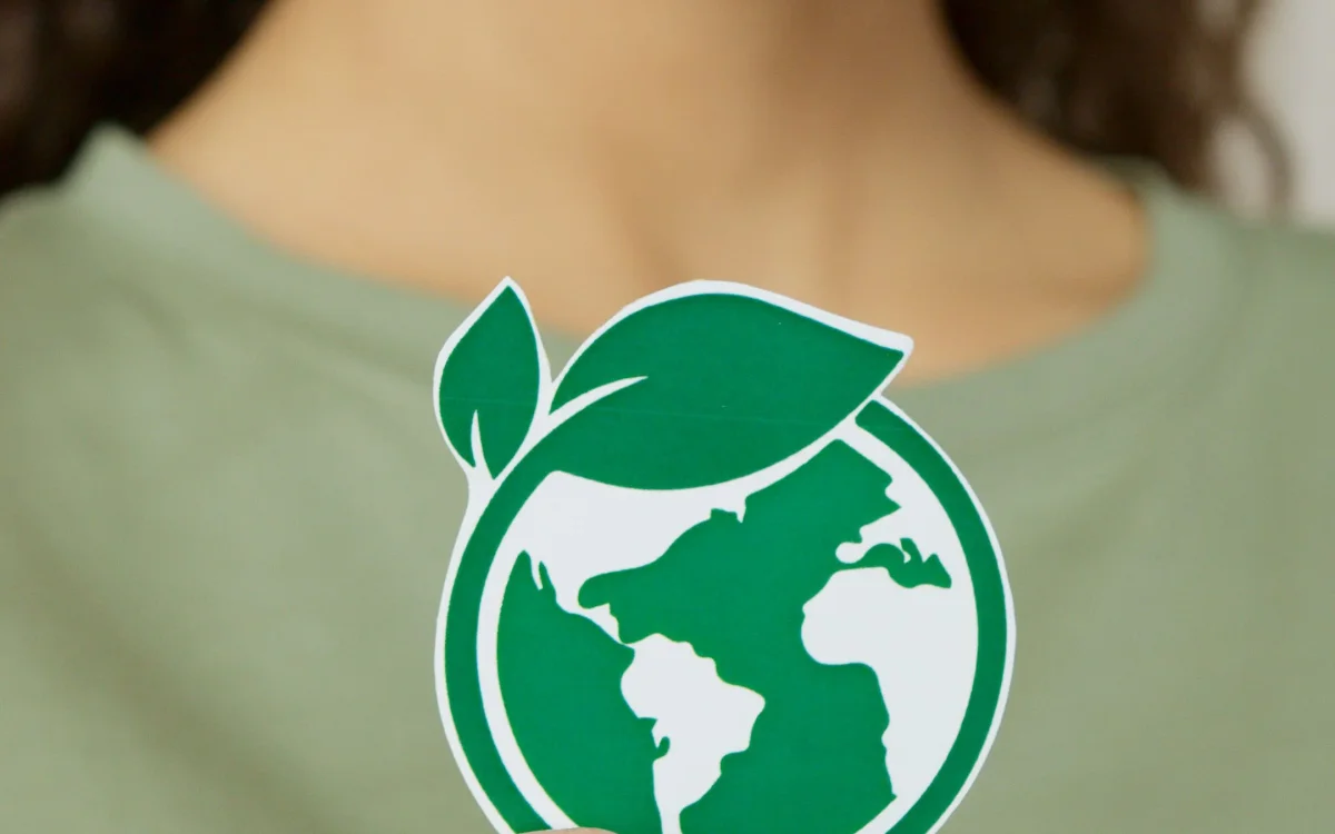 Seatram Logistics CO2 environmentally safe freight